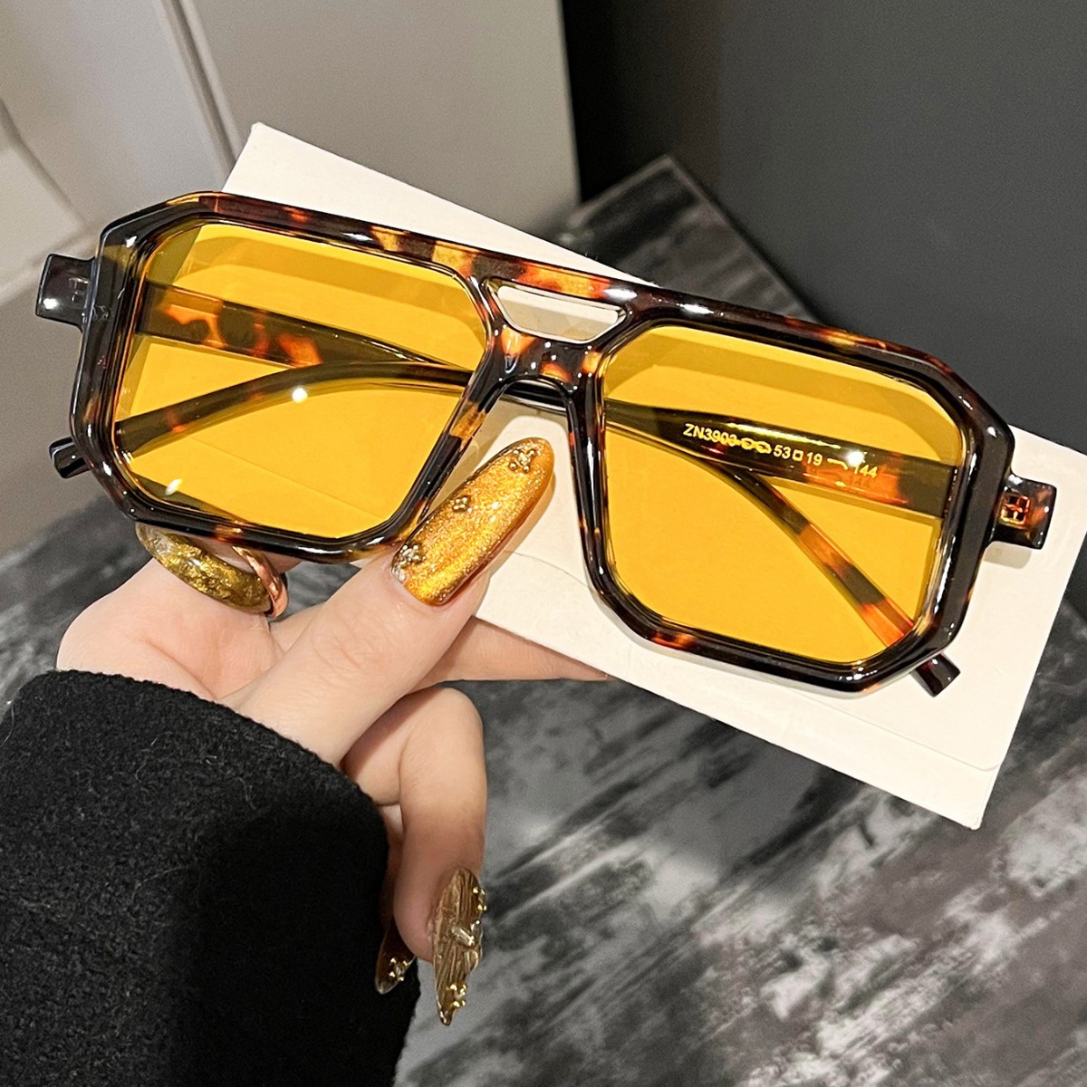 Women Fashion Glasses - New Retro Square Double Beam Sunglasses