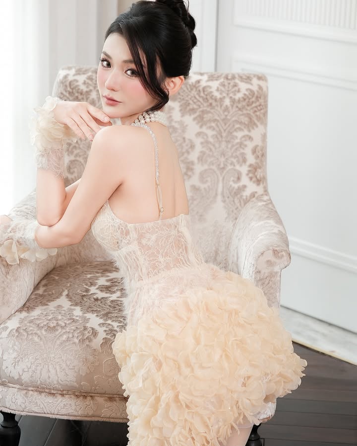 New Elegant Champagne Lace Min - Ruched Dress Mini 리뷰 및 가격