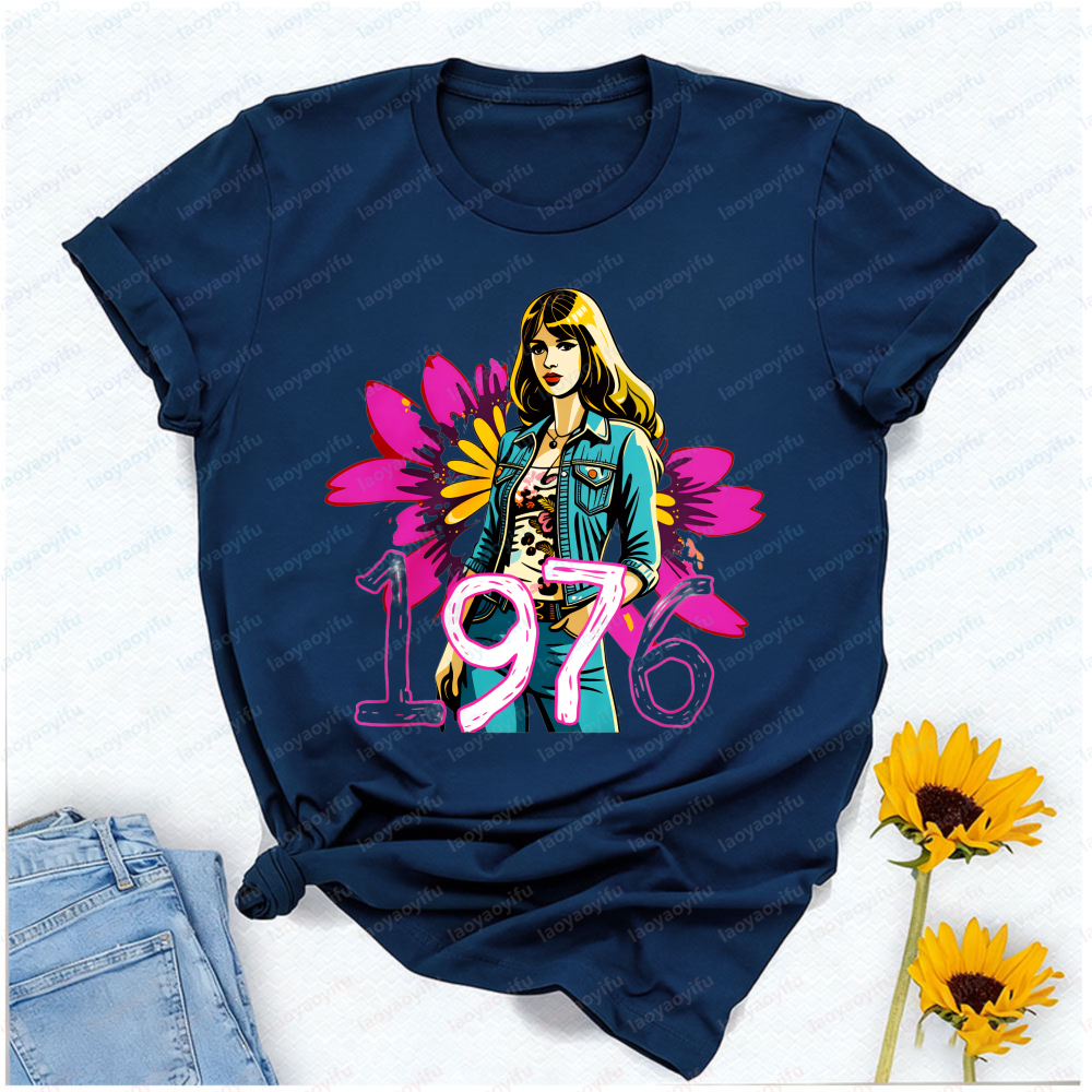 1976 Retro Groovy Girl T-Shirt - Women'S Fashion Of The 70S 리뷰 및 가격