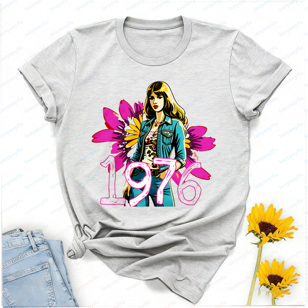 1976 Retro Groovy Girl T-Shirt - Women'S Fashion Of The 70S 리뷰 및 가격