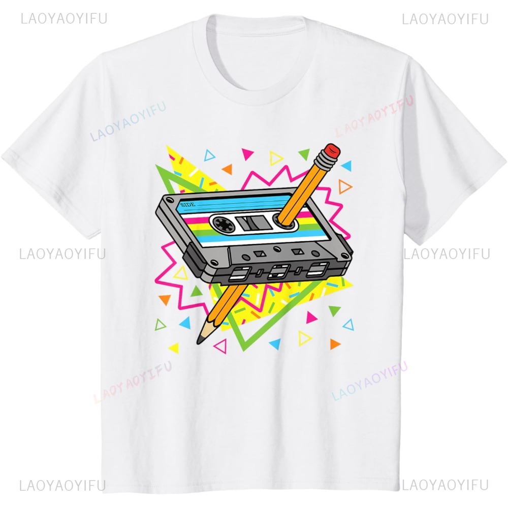 Vintage Cassette Tape 70s 80s  - Women'S Fashion Of The 70S 리뷰 및 가격